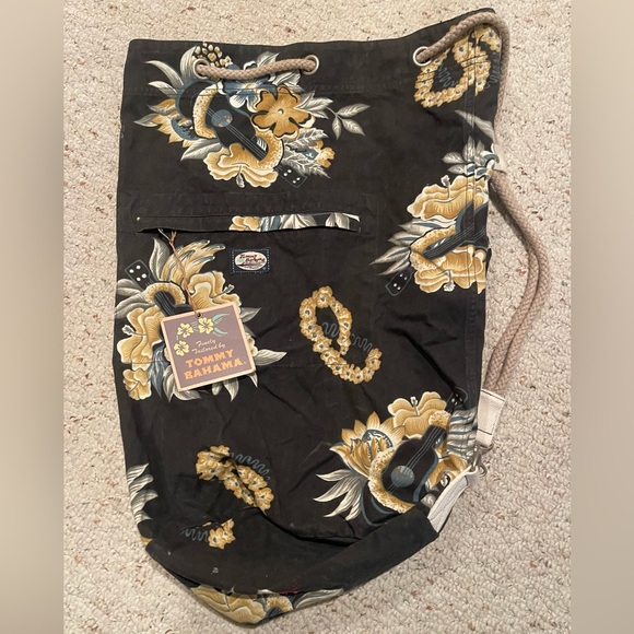 Tommy Bahama Handbags - Tommy Bahama Beach Bag